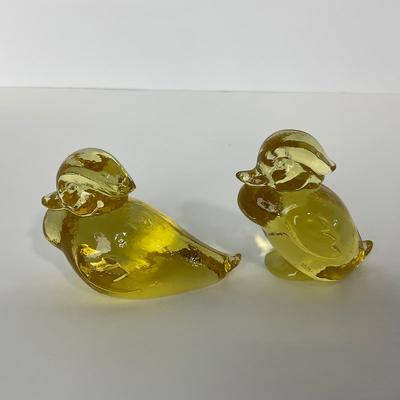 -80- HEISEY | By Imperial Sunshine Yellow Momma Wood Duck & Ducklings | Marked