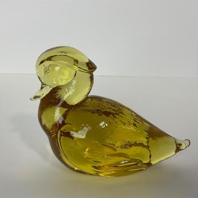 -80- HEISEY | By Imperial Sunshine Yellow Momma Wood Duck & Ducklings | Marked