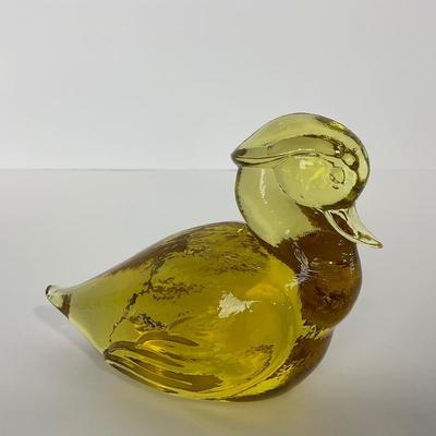 -80- HEISEY | By Imperial Sunshine Yellow Momma Wood Duck & Ducklings | Marked