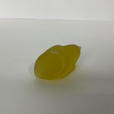 -81- HEISEY | By Imperial Frosted Sunshine Yellow Wood Ducklings