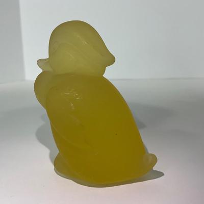 -81- HEISEY | By Imperial Frosted Sunshine Yellow Wood Ducklings