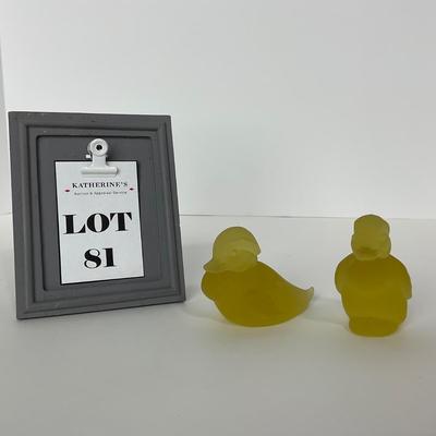 -81- HEISEY | By Imperial Frosted Sunshine Yellow Wood Ducklings
