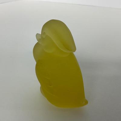 -81- HEISEY | By Imperial Frosted Sunshine Yellow Wood Ducklings