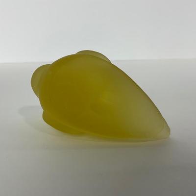 -81- HEISEY | By Imperial Frosted Sunshine Yellow Wood Ducklings