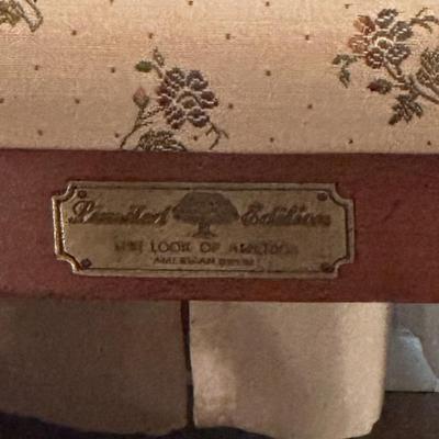 Corner Chair
