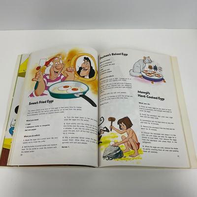 -13- BOOK | Vintage Walt Disneys Mickey Mouse Cookbook