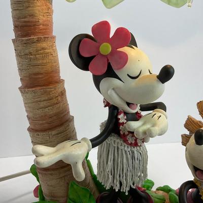 -18- HOME | Disney Mickey & Minnie Hawaiian Hula Palm Tree Table Lamp