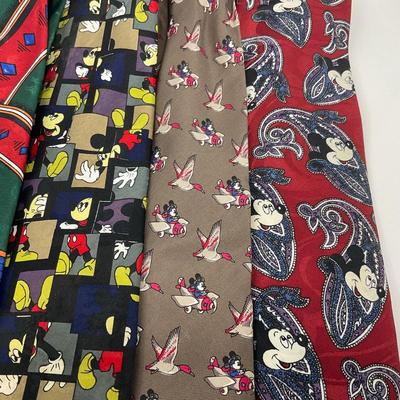 -20- VINTAGE | Mickey Mouse Adult Ties