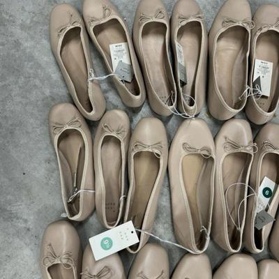 Massive FLIPPER TS07 Womenâ€™s Target Shoes - Brand New Shelf Pulls - Huge $$$