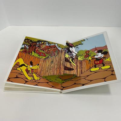 -22- COLLECTIBLES | Misc. Mickey Mouse Items