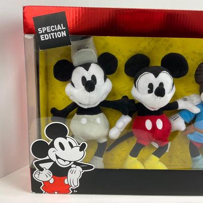 -23- TOY | Mickey Mouse â€œThrough The Yearsâ€ | In Box