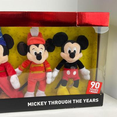 -23- TOY | Mickey Mouse â€œThrough The Yearsâ€ | In Box