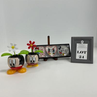 -24- COLLECTIBLES | Mickey & Minnie Mouse Solar Movers & Trinket Dishes
