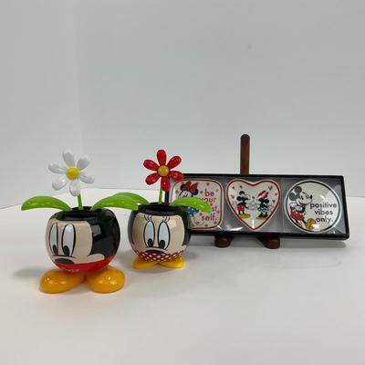 -24- COLLECTIBLES | Mickey & Minnie Mouse Solar Movers & Trinket Dishes