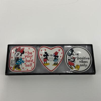 -24- COLLECTIBLES | Mickey & Minnie Mouse Solar Movers & Trinket Dishes