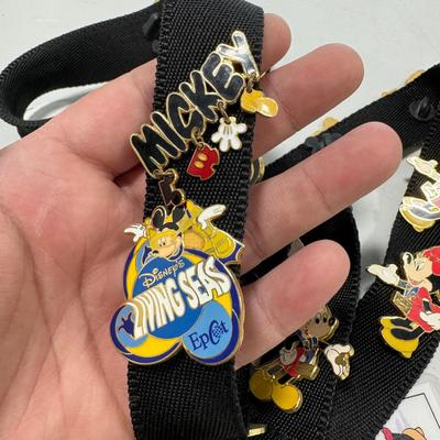 -28- COLLECTIBLE | Mickey Mouse Disney Lanyards & Pins