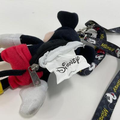 -28- COLLECTIBLE | Mickey Mouse Disney Lanyards & Pins