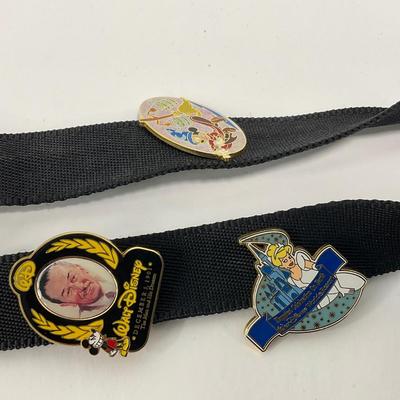 -28- COLLECTIBLE | Mickey Mouse Disney Lanyards & Pins