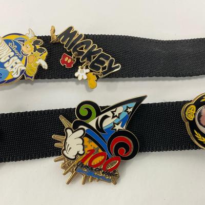 -28- COLLECTIBLE | Mickey Mouse Disney Lanyards & Pins