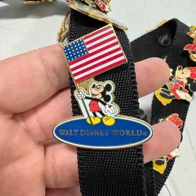 -28- COLLECTIBLE | Mickey Mouse Disney Lanyards & Pins