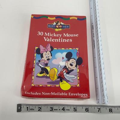 -29- COLLECTIBLE | Misc. Mickey Mouse Valentine/Candy Items