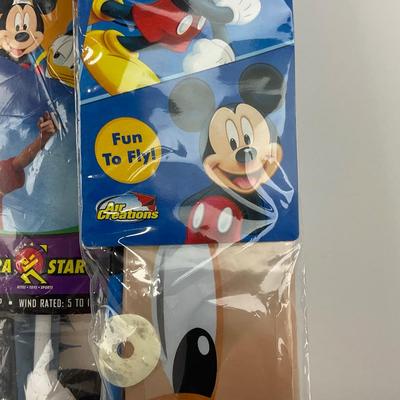 -31- COLLECTIBLE | Mickey Mouse Kites In Package