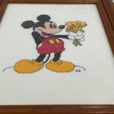 -32- CRAFT | Cross Stich Mickey Mouse Artwork