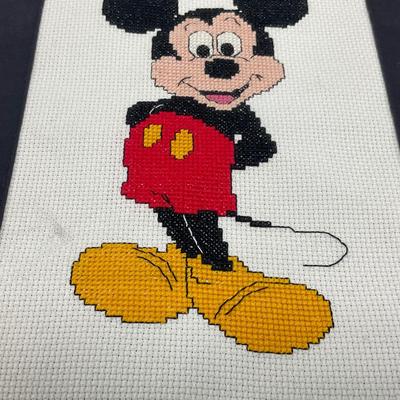 -32- CRAFT | Cross Stich Mickey Mouse Artwork