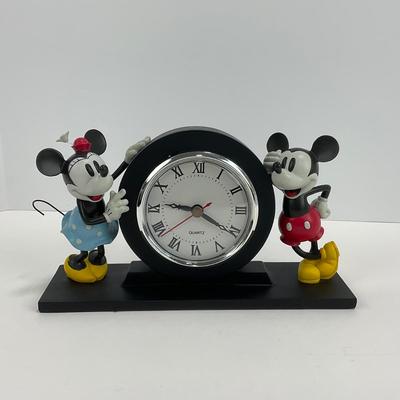 -34- CLOCK | Mickey Mouse & Minnie Mouse Deck Clock