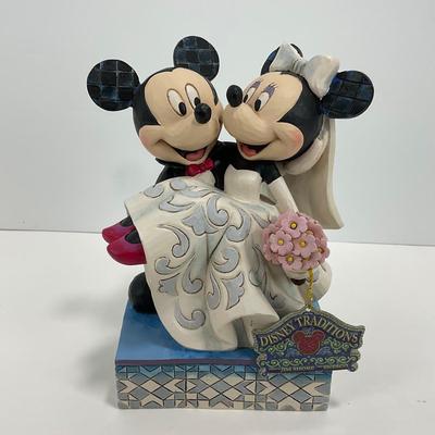 -43- ENESCO | Jim Shore â€œCongratulationsâ€ Figure