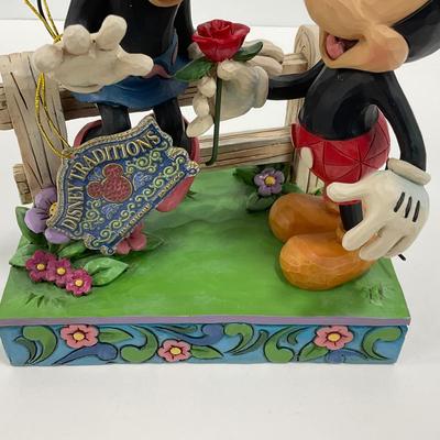 -44- ENESCO | Jim Shore â€œBlossoming Romanceâ€ Figure