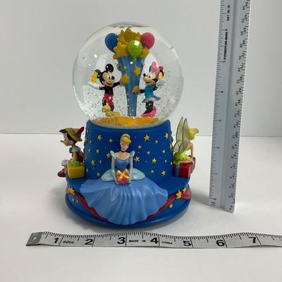 -51- COLLECTIBLE | Musical Birthday Water Globe
