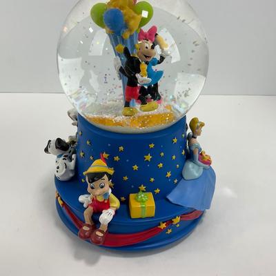 -51- COLLECTIBLE | Musical Birthday Water Globe