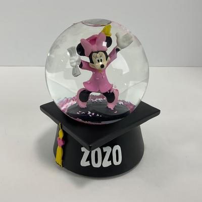 -52- COLLECTIBLE | 2020 Minnie Mouse Graduation Music Snow Globe