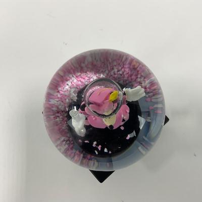 -52- COLLECTIBLE | 2020 Minnie Mouse Graduation Music Snow Globe