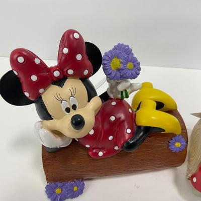-55- COLLECTIBLE | Mickey & Minnie Mouse Solar Garden Statutes