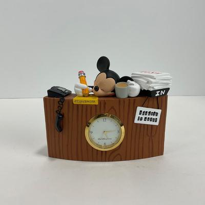 -57- CLOCK | Disney World Mickey Mouse Sleeping Wood Desk Clock
