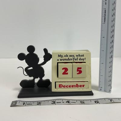 -59- COLLECTIBLE | Mickey Mouse Adjustable Date Holder & Mickey Frame
