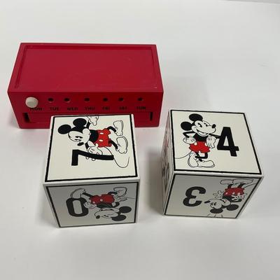 -68- COLLECTIBLE | Mickey Mouse Adjustable Perpetual Calendar