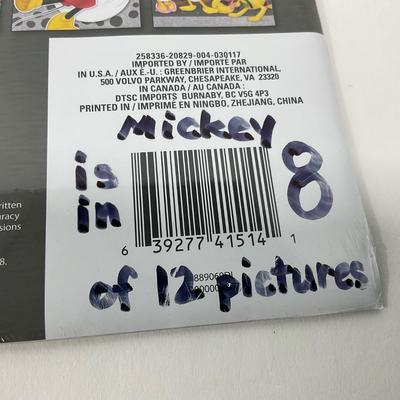 -69- COLLECTIBLE | Disney Reading Material