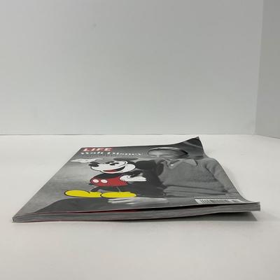 -69- COLLECTIBLE | Disney Reading Material