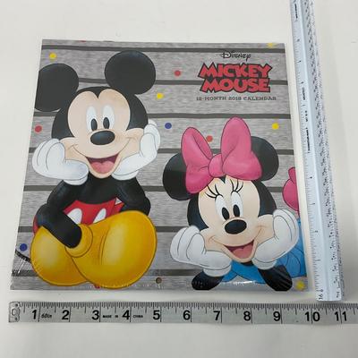 -69- COLLECTIBLE | Disney Reading Material