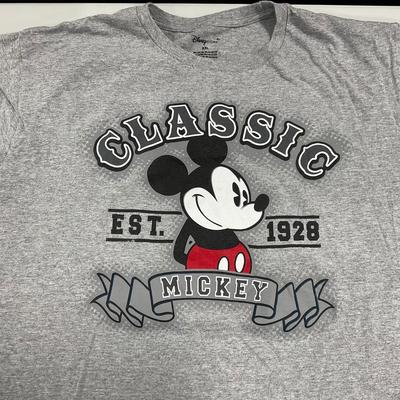 -70- COLLECTIBLE | Classic Mickey Mouse Shirt & Socks