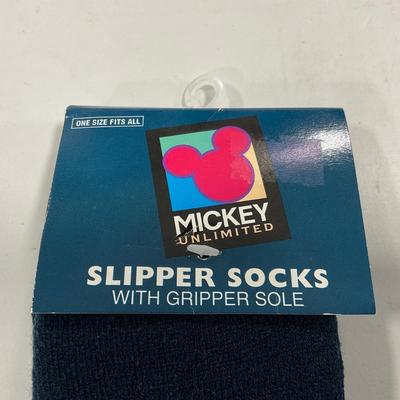 -70- COLLECTIBLE | Classic Mickey Mouse Shirt & Socks