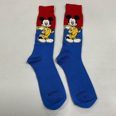 -70- COLLECTIBLE | Classic Mickey Mouse Shirt & Socks