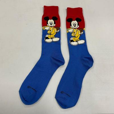 -70- COLLECTIBLE | Classic Mickey Mouse Shirt & Socks