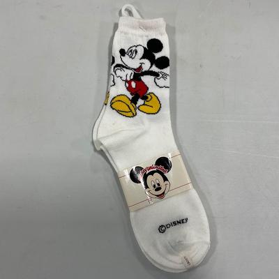 -70- COLLECTIBLE | Classic Mickey Mouse Shirt & Socks