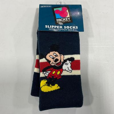 -70- COLLECTIBLE | Classic Mickey Mouse Shirt & Socks