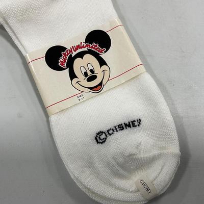 -70- COLLECTIBLE | Classic Mickey Mouse Shirt & Socks