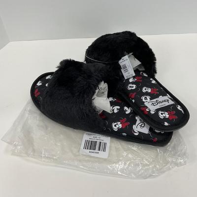 -76- COLLECTIBLE | Torrid NWT Disney Faux Fur Slipper Slides